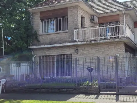 Casa en venta en Martínez.