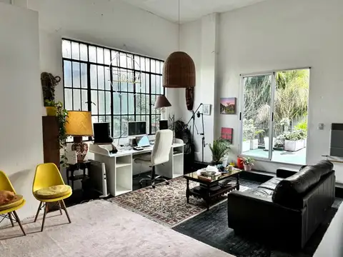 VENTA  V.Crespo - PH RECICLADO - JARDIN - PARRILLA