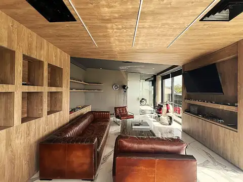 Oficina en Alquiler con 1 cochera