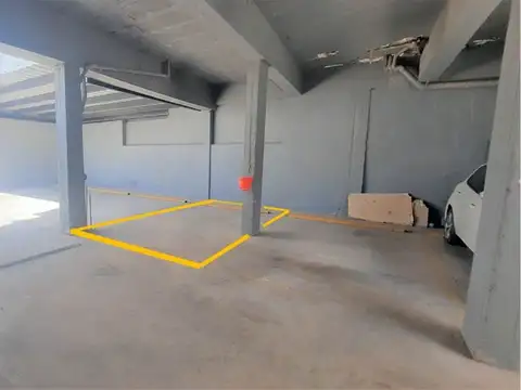 Venta Cochera Urquiza y Juan de Garay