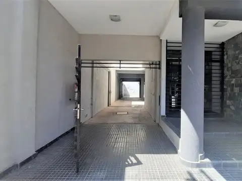 Venta Cochera Urquiza y Juan de Garay