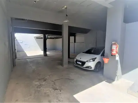 Venta Cochera Urquiza y Juan de Garay