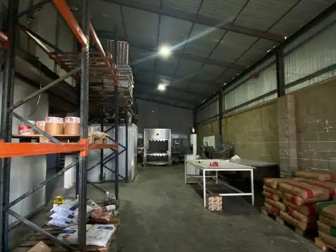 Galpon en Alquiler en Quilmes Oeste, USD 8.000