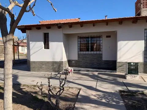 SE VENDE CASA DE 3 HAB  B. CONDOR Y ANDES  MAIPU 