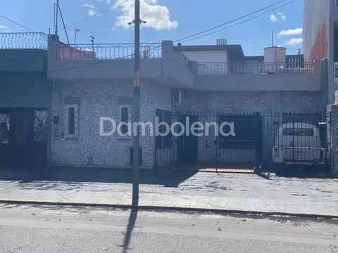 Casa  en Venta en Ramos Mejía, La Matanza, G.B.A. Zona Oeste - DAM3347_LP585254_1