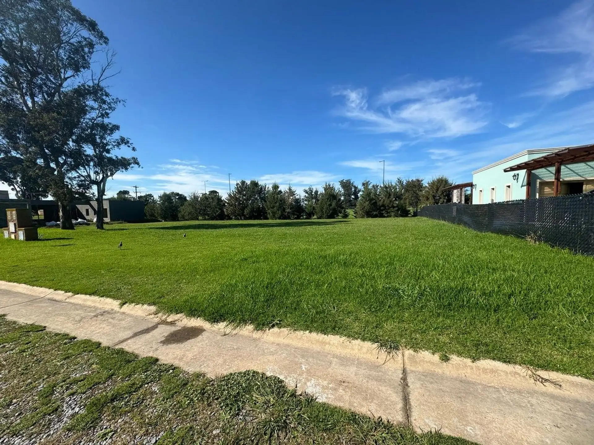 VENTA LOTE DE 642 MTS BARRIO LA AURELIA
