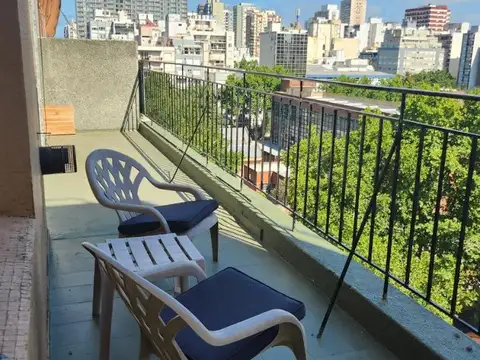 Depto. 2 amb. Temporada con balcón terraza a 3 cuadras del m