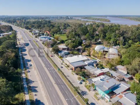 VENTA GALPON RUTA 1 KM 4,2 - COLECTORA ESTE 475 M2 - ENTREGA U$S 100 M + SALDO FINANCIADO