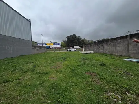 Terreno en Alquiler 70  mts Fondo