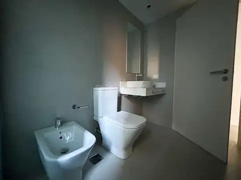 DEPTO EN ALQUILER 1 DORM. CON PATIO Y BALCON