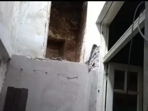 Pedro Echgue e/ Santiago del Estero y San José