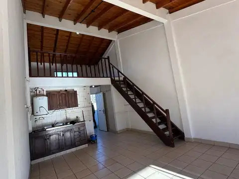 Depto Tipo Casa en Alquiler de 1 dormitorio