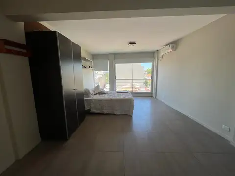 Arias 3100, Piso 4