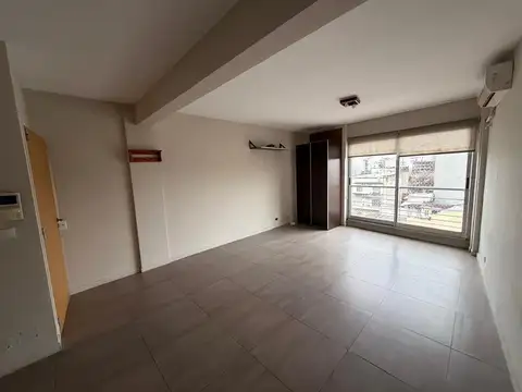 Arias 3100, Piso 4