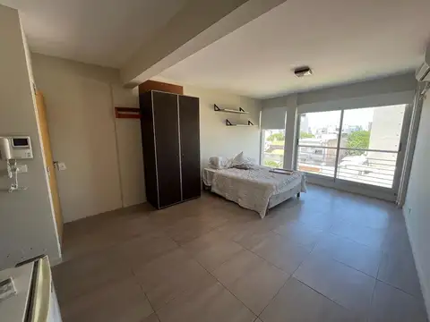 Arias 3100, Piso 4