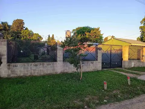 Venta de casa Multifamiliar 7 ambientes