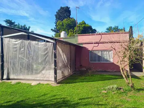 Casa 7 ambientes con 3 baños