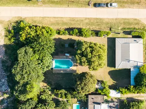 CASA EN VENTA EN OLIVEROS QUINCHO PILETA PARRILLA