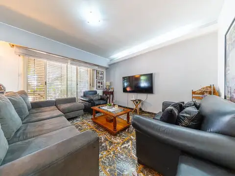 Depto Tipo Casa en Venta en Abasto, USD 169.000