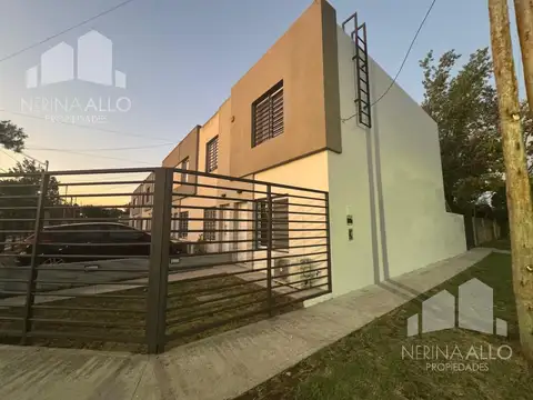 Depto Tipo Casa en Venta de 3 ambientes