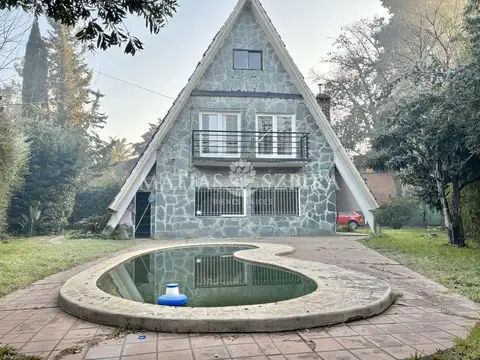Casa en Venta en Barrio Parque Leloir, USD 220.000