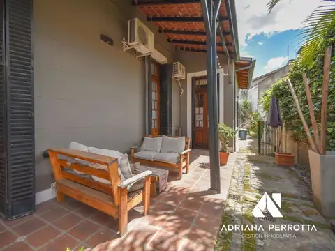 Casa#Banfield #amplio lote#piscina#venta