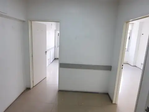 Oficina en Alquiler al Norte