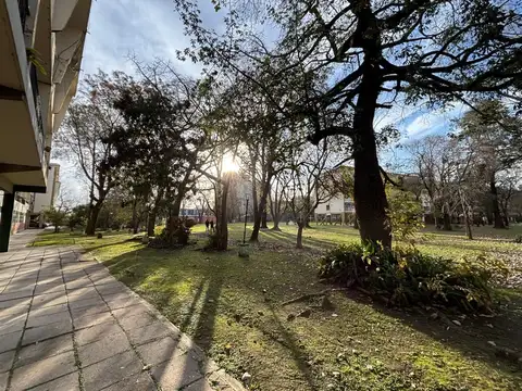 DEPTO 3 AMB CON COCHERA  EN VENTA EN AVELLANEDA
