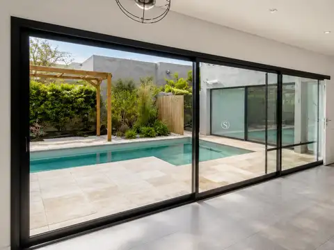Casa en Venta en Pilar del Este - San Ramiro, USD 240.000