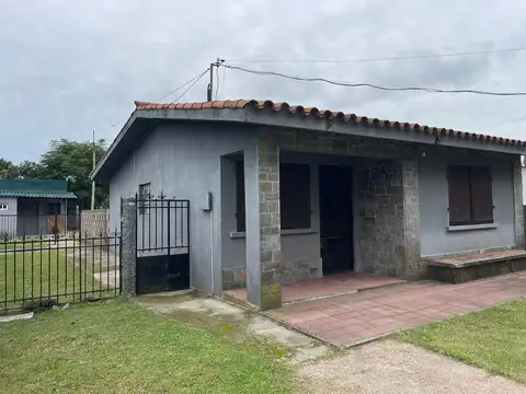 Alquiler  casa con gran terreno en Las Piedras