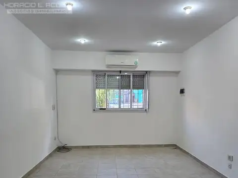 Depto Tipo Casa en Alquiler 40 años