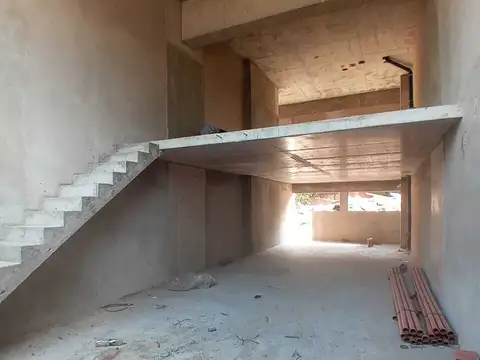 VINCERE, Pilar . 100