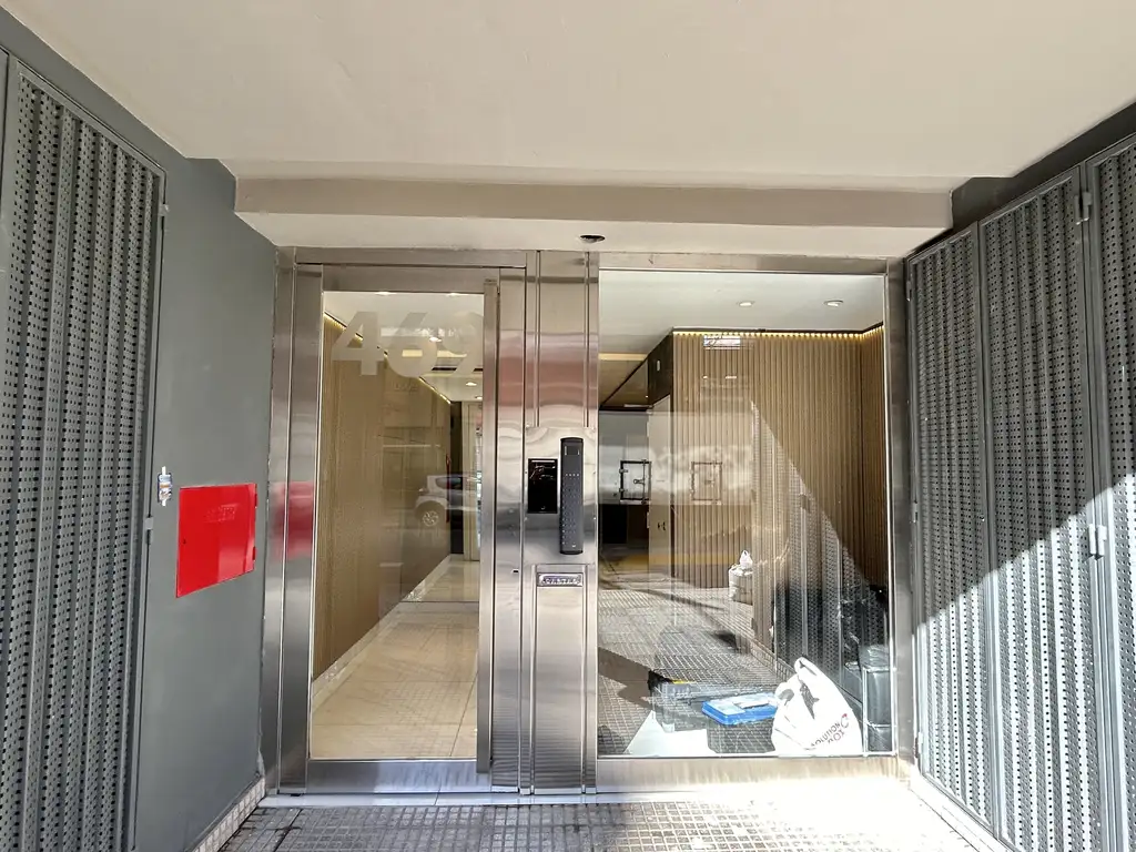 Premiere Julián Alvarez en Villa Crespo