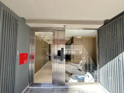 Premiere Julián Alvarez en Villa Crespo