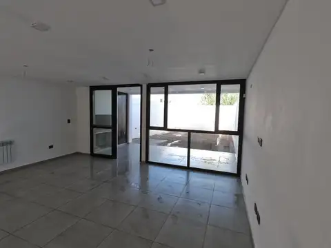 Depto Tipo Casa en Venta de 2 dormitorios