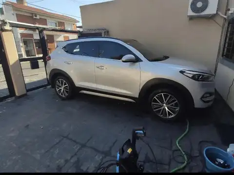 Magallanes 900, Piso PB