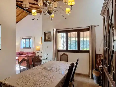 Casa en Venta con 1 cochera