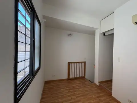 VENTA PH 3 AMB PATIO Y PARRILLA EN SANTOS LUGARES