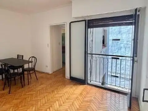 Venta 2 amb contrafrente Balcon Frances en Balvanera.