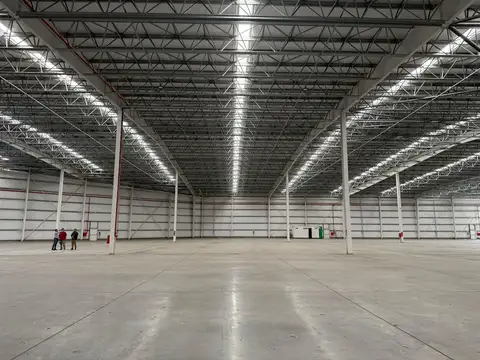 Galpon en Venta en La Plata, USD 4.600.000