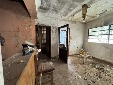 Casa 4 ambientes con 1 baño