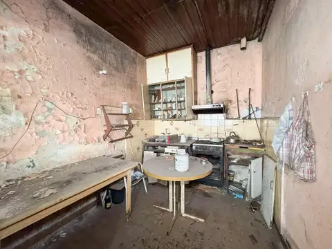 Casa a Demoler en Venta – Barrio Jorge Cura, Rosario