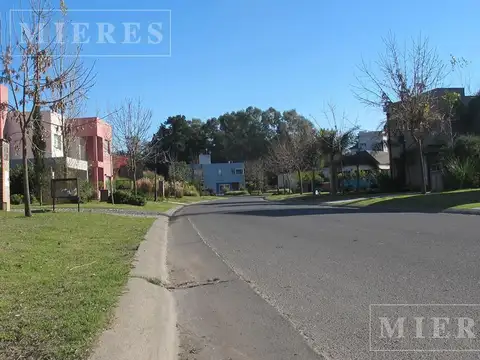 Lote de 634m² en venta en San Pablo Chico