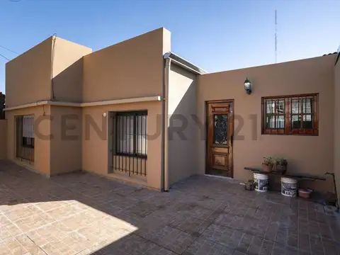 527 entre 137 y 138 4200, Piso 0