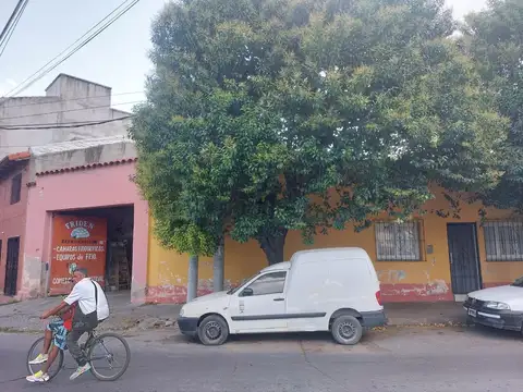 Terreno de 310 m2 en Alberdi y Esteco