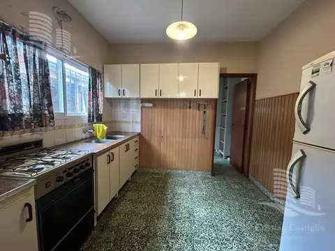 Depto Tipo Casa en Alquiler de 3 ambientes