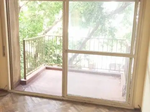 MUY LUMINOSO  DPTO 1 DORMITORIO BARRIO MARTIN CON DOBLE BALCON 