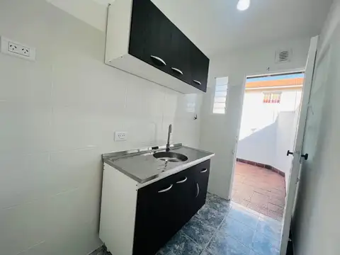 Casa 3 ambientes con 1 baño