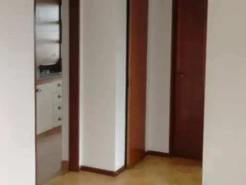 LINDÍSIMO 2 AMB.  46,34 m2,  BALCÓN, LAVADERO. FRENTE EST. . SUPER ALEGRE Y LUMINOSO. EDIFICIO TORRE, TODO EXTERNO.