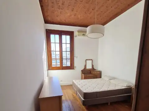 Depto Tipo Casa en Alquiler de 3 ambientes